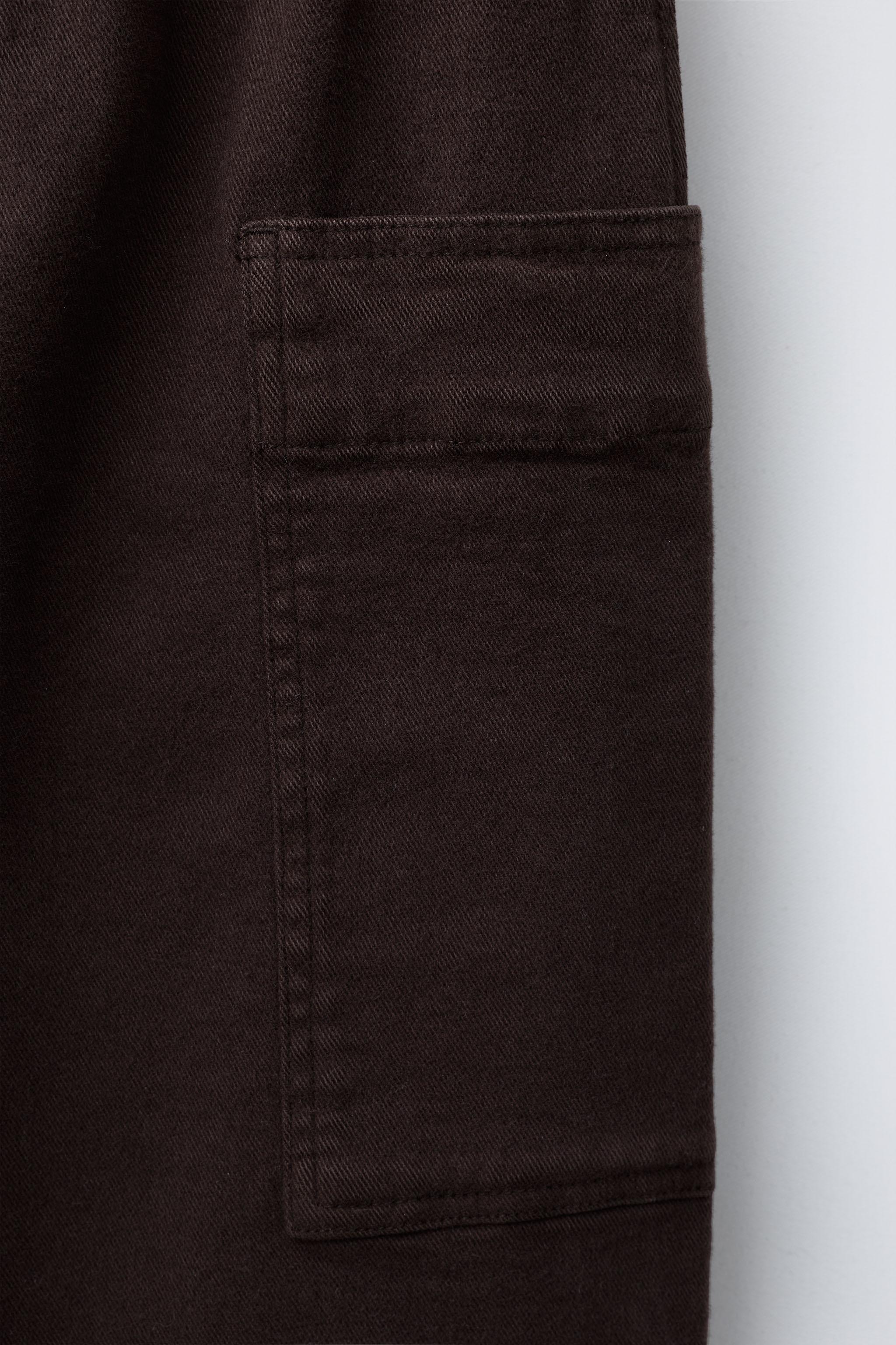 BAGGY PANTS WITH POCKETS